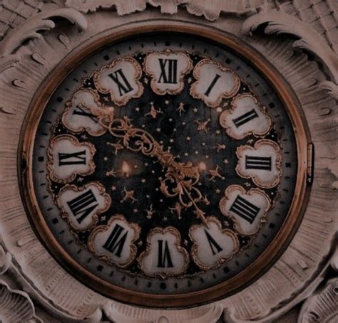 Pin by 𝓢αrαh. on — αes. | fαntαsч | Dark academia icons, Dark academia clock, Steam punk aesthetic