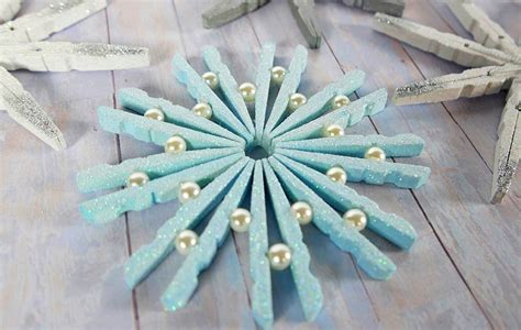 Clothespin Snowflakes - DIY@DG