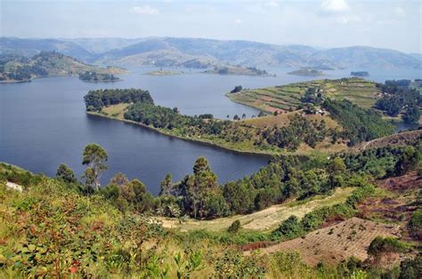 15 Best Lakes in Africa - The Crazy Tourist | Best places to travel, African great lakes, Tourist