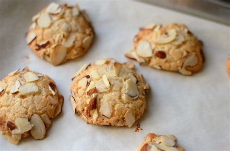 Italian Almond Cookies — ButterYum — a tasty little food blog | Italian almond cookies, Almond ...