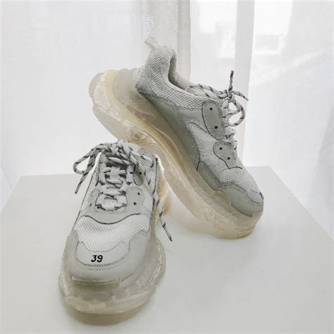 BALENCIAGA TRIPLE S "CLEAR SOLE" รุ่นใหม่ล่าสุด ???????????? - 2handvip - ThaiPick