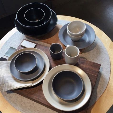 Minimalist Dinnerware | Heath ceramics, Dinner sets, Modern dinnerware