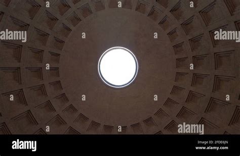 Pantheon oculus Stock Videos & Footage - HD and 4K Video Clips - Alamy