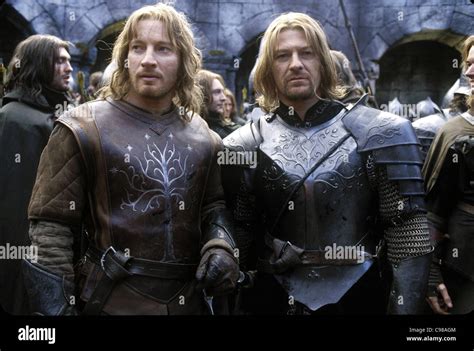 The Lord of Rings The Two Towers Year 2002 USA David Wenham, Sean Bean ...