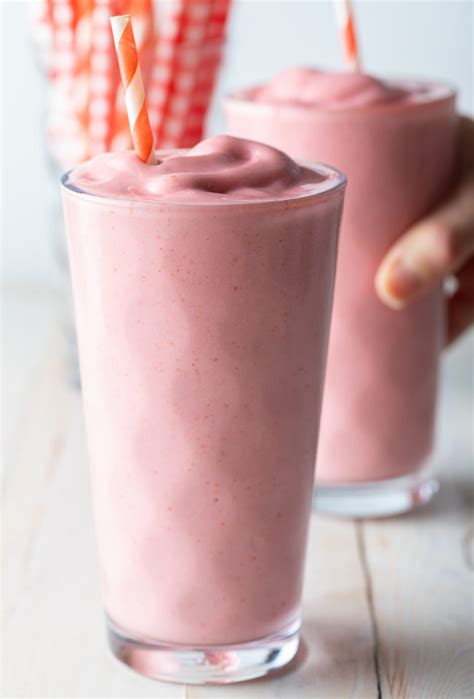 Strawberry Smoothie Recipe - A Spicy Perspective