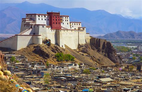 Shigatse and Gyantse - Wonders of Tibet