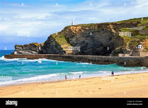 Portreath beach, Cornwall, UK Stock Photo - Alamy