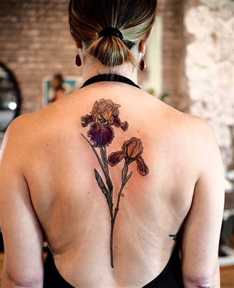 23 Cool Back Tattoos & Ideas for Women - StayGlam