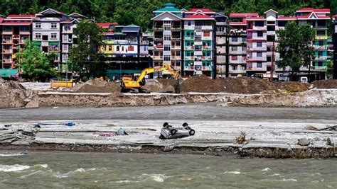 Sikkim floods: 33 bodies recovered, over 60,000 people affected. Top 10 ...