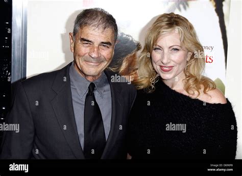 Robert Forster and actress Denise Grayson Premiere of 'The Descendants' at Samuel Goldwyn ...