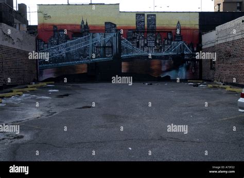 NY skyline mural grafitti graffiti art twin towers horizontal Stock Photo - Alamy