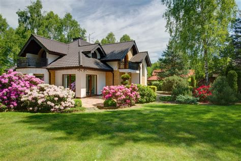 Si vivir en una casa con un gran jardín es su sueño, estas son las ciudades que lo tienen en ...