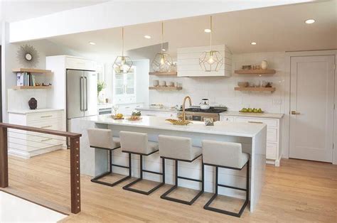 Mid-century Modern styled kitchen with white painted custom… #moderndecor | Mid century modern ...