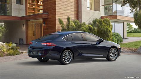 Buick Regal Sportback | 2018MY | Rear Three-Quarter