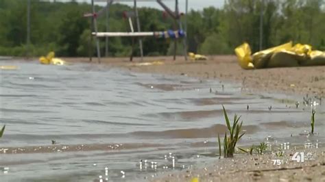 Jackson County Parks + Rec reminds people of beach closures