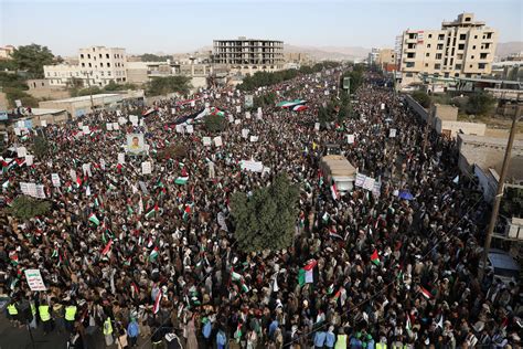 Protesters vent fury after Gaza hospital blast - October 18, 2023 | Reuters