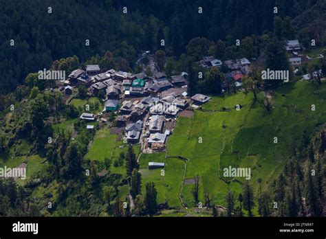 Grahan Village in Himachal Pradesh near kasol Stock Photo - Alamy