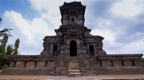 discoverz: Candi Singosari Temple of Ken Arok