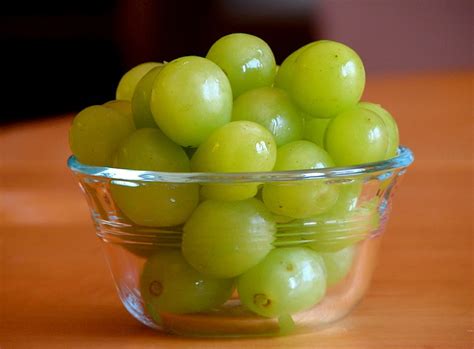 Green Grapes: Origins - Consumption - Nutrition Facts - Health Benefits