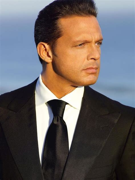 9/17: 10 essential Luis Miguel songs, playing Phoenix | Miguel songs, Luís miguel, Handsome actors