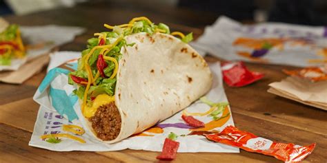 Taco Bell Is Bringing Back Its $1 Loaded Nacho Tacos