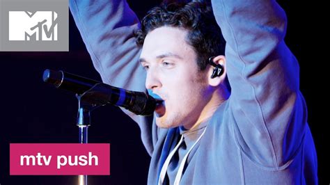 Lauv Performs ‘I Like Me Better’ (Live Performance) | MTV Push - YouTube