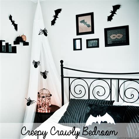 Creepy Crawly Bedroom with Spiders and Bats