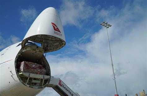 Qantas Receives First Boeing 747-8 Freighter - SamChui.com