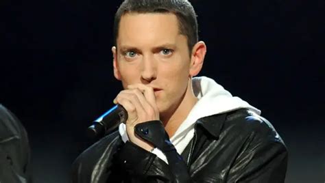 Eminem - Height, Weight, Measurements & Bio