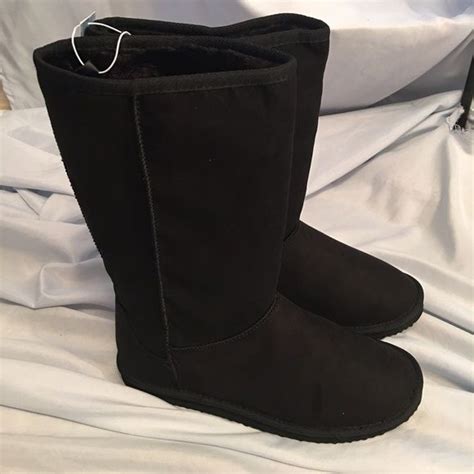 Black Suede OLD NAVY Boots Warm & Fuzzy Inside NWT | Old navy boots ...