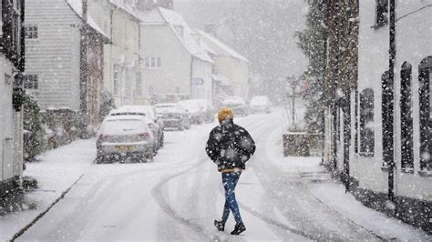 UK weather: Cold blast and more snow in store for some next week - BBC News