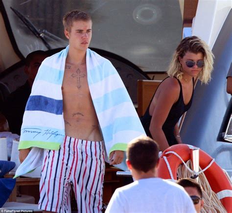 Justin Bieber frolics with Sofia Richie on yacht in Los Cabos | Sofia ...