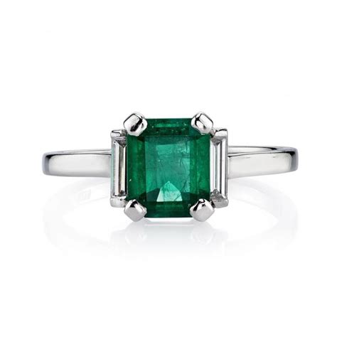 37 Elegant Emerald Engagement Rings