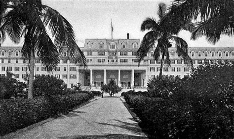 [1897] Henry Flagler builds the Royal Palm Hotel, a 450-room resort ...