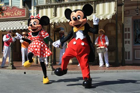 Celebration Band featuring Mickey and Minnie Mouse | Flickr