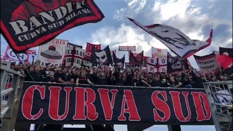 AC Milan Ultras in Bergamo - YouTube