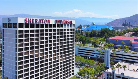 Holiday Inn near Universal Studios Hollywood: Staying with Style & Fun ...