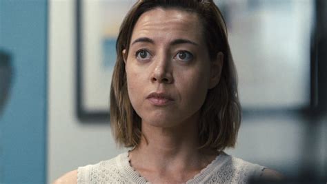 Emily the Criminal REVIEW - Aubrey Plaza Is Criminally Good