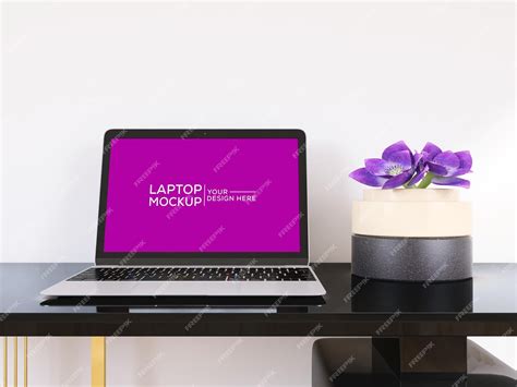 Premium PSD | Minimalist laptop mockup Laptop screen mockup