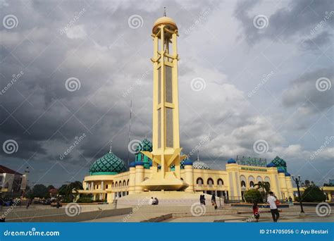 Martapura Mosque the Iconic Mosque Stock Photo - Image of islamic, attraction: 214705056