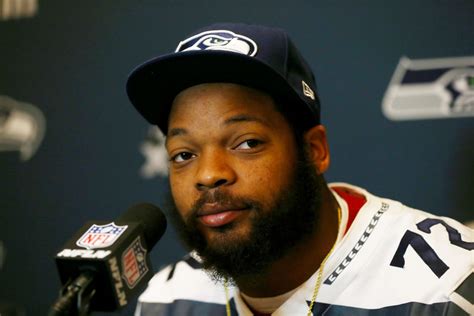 Seahawks Reportedly Shopping DE Michael Bennett - The Spun