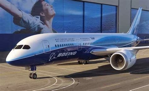 NEWS Boeing 787 Dreamliner glitch can make it lose power, FAA reports