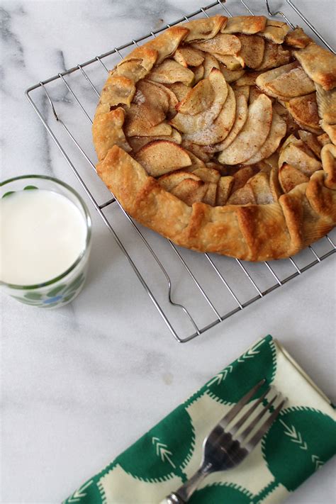 Recipe: Apple Galette — Unusually Lovely