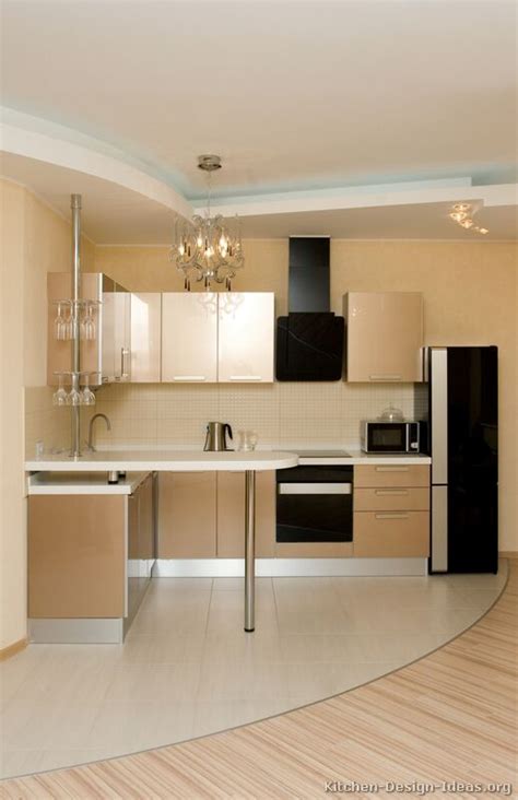 European Kitchen Cabinets - Pictures and Design Ideas