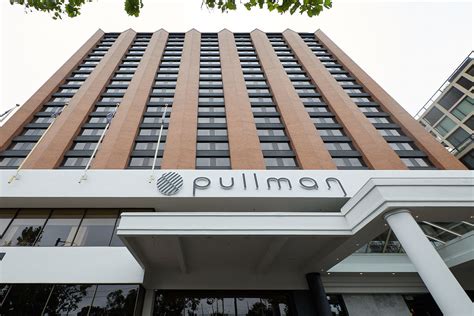 Pullman Melbourne on the Park Images & Videos- Deluxe East Melbourne, Victoria, Australia Hotels ...