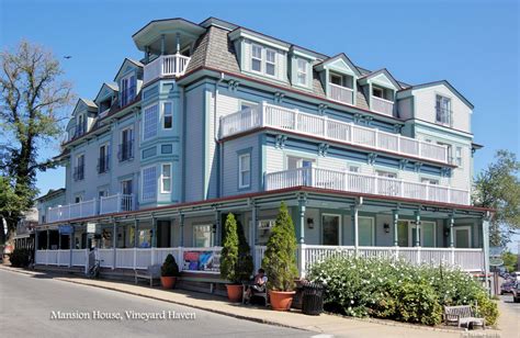 Mansion House, Vineyard Haven, Martha's Vineyard, by Joe Parskey ...