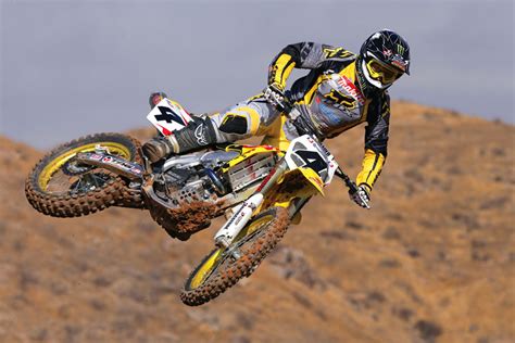 Ricky Carmichael - 2007 Team Makita Suzuki - Motocross Pictures - Vital MX