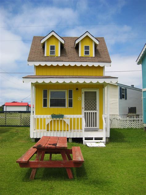 such a cute tiny home #picturesoftinyhomes | Tiny cottage, Small house ...