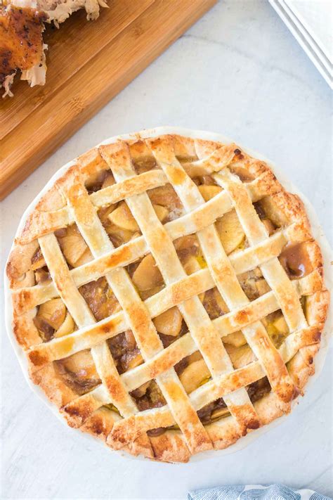 The Best Apple Pie Recipe Ever | HappyMoneySaver