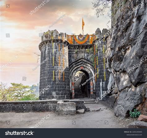 Fort Door Ajinkyatara Fort Main Door Stock Photo 2241195405 | Shutterstock